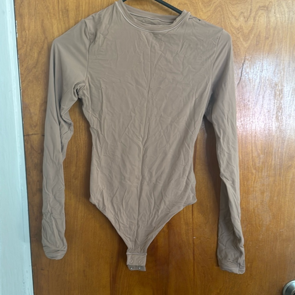 SKIMS BODY SUIT NUDE